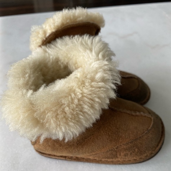 UGG boots - Picture 2 of 5